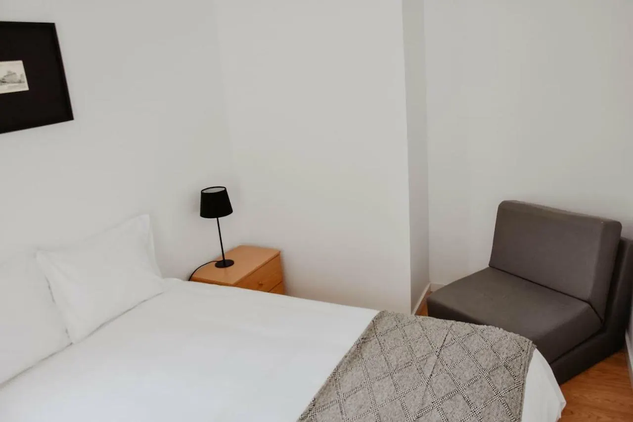 Apartamento Acolhedor E Elegante Em Predio Tipico - Self Check In Coimbra